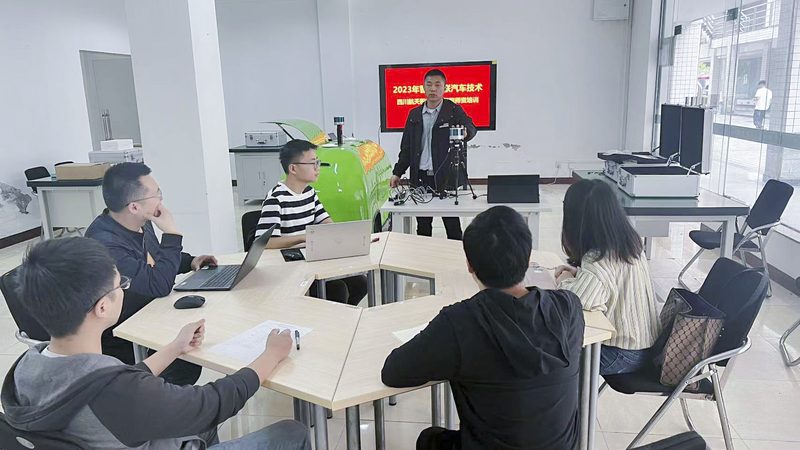 线上技能培训平台收费之谜：揭秘背后的定价逻辑