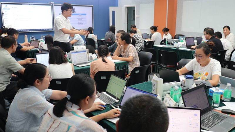全国叉车证查询官网：揭秘叉车证查询全流程**
